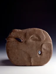 Präkolumbische Kunst, Maya-Zivilisation, klassische Periode: zoomorphe Axt