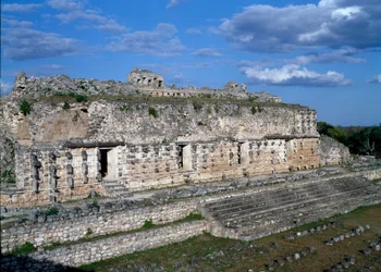 Tempel der Masken, 7.-11. Jahrhundert