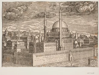 Moschee mit zwei Minaretten, gesehen von Nordwesten; auf der anderen Seite des Wassers ist Galata zu sehen? In der unteren rechten Ecke befindet sich ein kubisch geformter Stein, auf dem eine quadratische geometrische Figur eingraviert ist, eine Figur, die