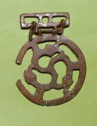 Gürteldekoration gefunden in Saint-Denis, Frankreich (Metall)