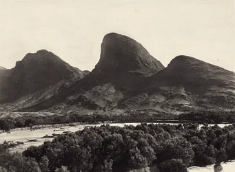 Bau eines Imperiums im faschistischen Zeitalter: Bergkette in Form eines menschlichen Profils, 09/05/1936