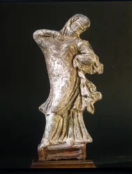 Mykenische Zivilisation: Verschleierte Tänzerin von Tanagra, 3. Jahrhundert v. Chr., Museo della Scala, Mailand
