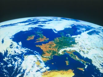Die Erde aus dem Weltraum - Europa aus der Sicht eines Satelliten, ca. 1980er Jahre