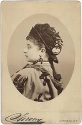 Porträt von Pauline Lucca, 1841-1908
