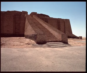 Ansicht der Treppe des rekonstruierten Zikkurats, 2050 v. Chr.