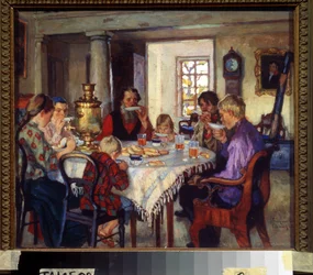 Neue Hausbesitzer, große Familie am Tisch beim Teetrinken in ihrem neuen Haus, Anfang des 20. Jahrhunderts