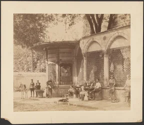 Die Moschee Schah Zadé