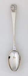 Teelöffel aus einem Set von elf