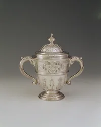 Zweihandbecher mit Deckel, 1730-31