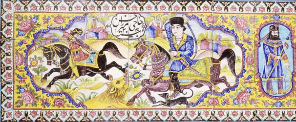 Erste Kartusche aus einem langen Panel von Cuerda Seca Fliesen, Jagd- und Kampfszenen darstellend, 19. Jahrhundert