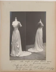Albumseite: House of Worth, Ballkleid