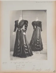 Albumseite: House of Worth, Kleid