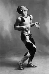 Vaslav Nijinsky als Faun im Ballett 