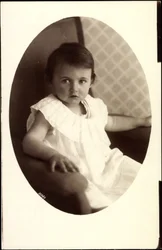 Passepartout Ak Prinzessin Hilda von Bayern als kleines Mädchen (s/w Foto)