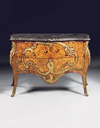 Louis-XV-Kommode, verkauft von Adrien Delorme