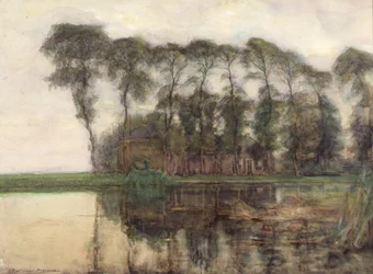 Bauernhof entlang des Wassers, abgeschirmt von neun hohen Bäumen