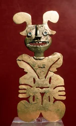 Präkolumbische Kunst, Quimbaya-Zivilisation (Kolumbien): anthropomorphe Statuette aus Gold. 400-1400 n. Chr. Bogotá, Museo de Oro, Kolumbien