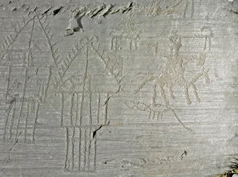 Vorgeschichte, Camunni-Kultur, Felskunst: Grabfelsen mit Szenen des Alltagslebens in einem Dorf, Pfahlhütte, Pfahlbauten, Hunde, Vögel, Hirsche und ein Mann zu Pferd. Zeitraum zwischen Jungsteinzeit und Bronzezeit. Felsen Nr. 35, Capo di Ponte