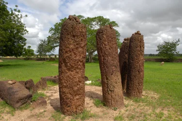 Prähistorie: Megalithischer Steinkreis von Wassu, Gambia (Foto)