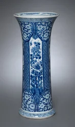 Vase mit Deckel, 1662-1722