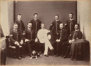 Hauptmann Watkins und Unteroffiziere