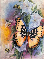 Lebendiger Schmetterling und Bienen