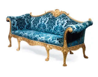 Ein George III vergoldetes Holzsofa