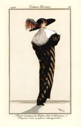 Frau im langen Mantel aus Otterfell mit Hermelinkragen