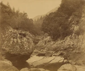 Felsen in der Lwgwy: Bettws-y-Coed