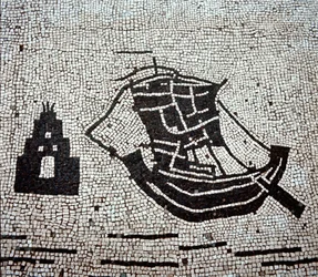 Ein Schiff im Hafen von Ostia