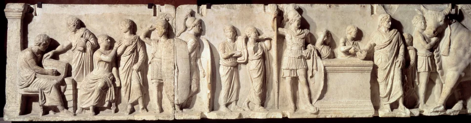 Antikes Rom: Relief bekannt als Domitius Ahenobarbus, Episode einer Volkszählung: Registrierung der Bürger und Opfergabe an den Gott Mars. Um 100 v. Chr. Paris, Louvre Museum