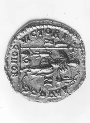 Münze mit Kaiser Valentinian III. (419-455), der seinen Sieg über Attila den Hunnen (395-453) feiert, ca. 452 (Metall) (Rückseite)