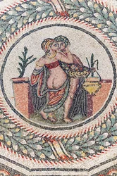 Eros und Psyche. 3. - 4. Jahrhundert. Römische Villa del Casale, Sizilien (Mosaik)