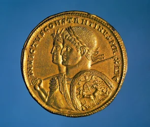 Goldsolidus mit dem Bildnis von Kaiser Konstantin I. dem Großen (280-337)
