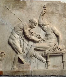 Neo-attische Kunst: Relief, das Telephos zeigt, der von einem Chirurgen behandelt wird. 1. Jahrhundert v. Chr., aus Herculaneum. Neapel, Museo Archeologico Nazionale