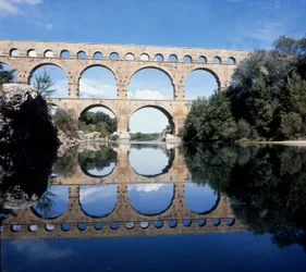 Pont du Gard. Römisches Aquädukt aus der zweiten Hälfte des 1. Jahrhunderts.