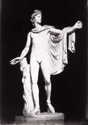 Apollo Belvedere, Kopie eines griechischen Originals aus dem 4. Jahrhundert v. Chr., vor der Entfernung früherer Restaurierungen