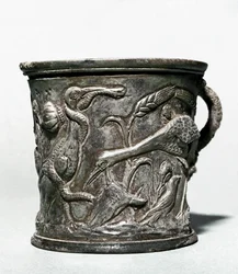 Silberbecher mit Vögeln und Weizen