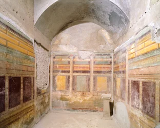Gewölbe mit Fresken im zweiten pompejanischen Stil, Haus der Silberhochzeit, Pompeji, Kampanien, römische Zivilisation