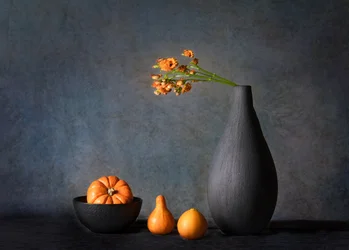 Orangenes Herbst-Stillleben