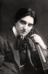 Rohan Clensy, irischer Geiger, 1907