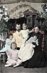 Familienporträt von Zar Nikolaus II. (1868-1918) ca. 1901-1902