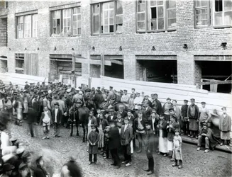 St. Petersburger Fabrikarbeiter im Streik gegen das Lena-Massaker, 1912
