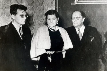 Der Komponist Dmitri Dmitrijewitsch Schostakowitsch, Sängerin Maria Maksakowa und Schriftsteller Alexei Nikolajewitsch Tolstoi