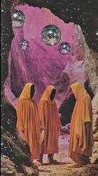 Verhüllte Figuren Disco-Höhle