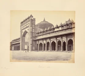 Futtypore Sikri; die Moschee an der Westseite des Hofes