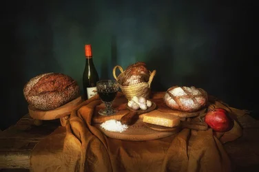Rustikales Brot und Wein