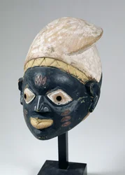 Gelede-Maske aus der Yoruba-Gesellschaft, Nigeria