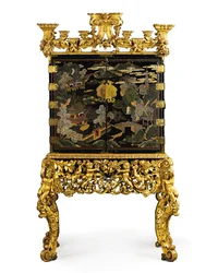 Chinesischer Export-Schrank auf einem William-und-Mary-Ständer, spätes 17. Jahrhundert