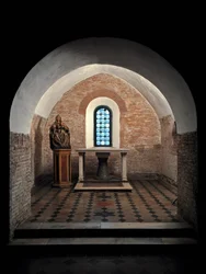 Ansicht der ersten Kapelle der Kirche der Heiligen Vincent und Anastasius, Abtei Tre Fontane